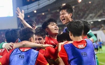 Thủ tướng gửi thư chúc mừng U22 Việt Nam và ĐT futsal nữ Việt Nam