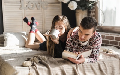 Tử vi thứ Sáu (16/1/2026): Thiên Bình sẽ thấy thoải mái khi ở bên người thân