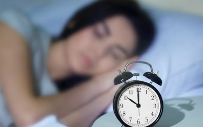 2 mẹo cải thiện giấc ngủ dựa trên bằng chứng khoa học