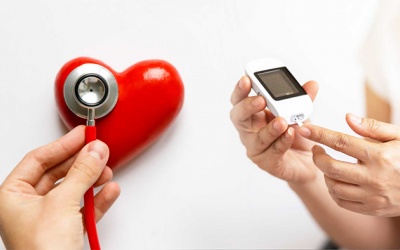 Hẹp mạch vành 66% kèm đái tháo đường xử trí thế nào?