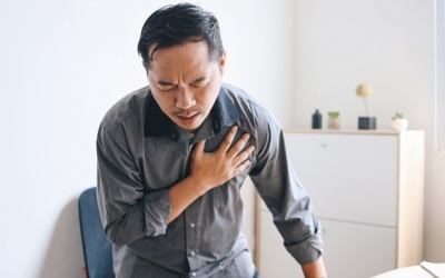 Tim thỉnh thoảng “khựng” lại một nhịp rồi đập mạnh hơn có đáng lo?