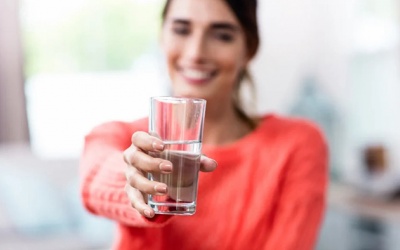 Uống nước đúng cách để tăng cường trao đổi chất
