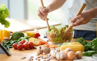 Nghiên cứu chỉ ra 5 chế độ ăn giúp sống thọ hơn