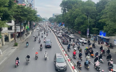 Bắc Bộ hửng nắng, Nam Bộ mưa trái mùa