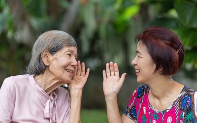 Ù tai ở người cao tuổi có hết được không?