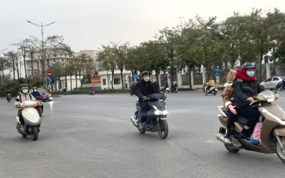 Bắc Bộ trời ấm áp, Nam Bộ có mưa trái mùa