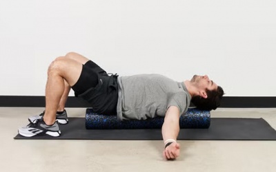 Động tác giãn cơ nên thực hiện cho giấc ngủ ngon