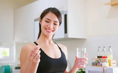 Sai lầm khi uống thực phẩm chức năng ngay sau khi thức dậy