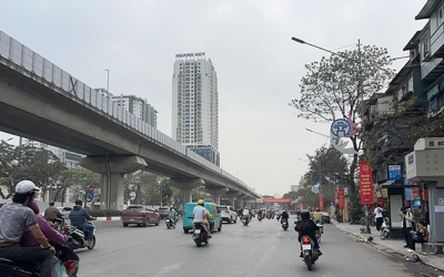 Cuối tuần miền Bắc trời nhiều mây, Nam Bộ nắng nóng