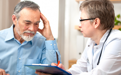 Thoái hóa chất trắng nên chú ý gì trong điều trị?