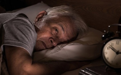 Mất ngủ ở người cao tuổi - Vấn đề sức khỏe không nên xem nhẹ