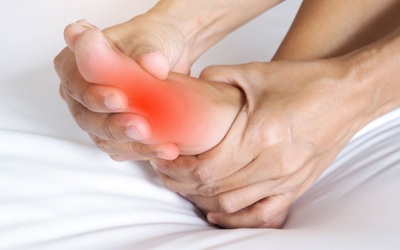 Nhận diện và đẩy lùi cơn gout cấp hiệu quả