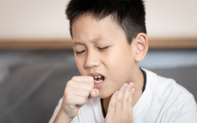 Tại sao trẻ dễ viêm họng do dùng điều hòa và thời tiết thất thường?