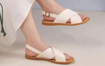 Bí quyết chọn sandal thoải mái cho mùa Hè