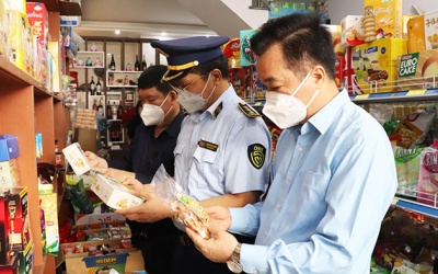 Phối hợp liên ngành kiểm soát thực phẩm giả và an toàn bếp ăn tập thể