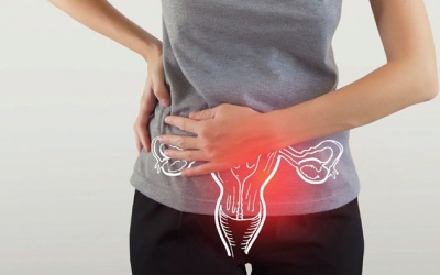 U nang buồng trứng có gây ra khí hư bất thường?