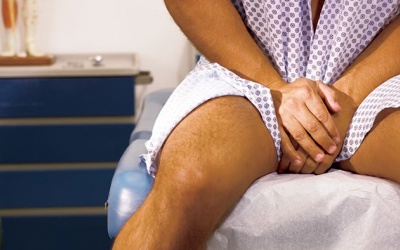 Cánh mày râu bị khô da, ngứa “vùng kín”: Xử lý thế nào?