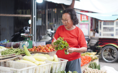 Bước sang tuổi 60, nên ăn gì để sống khỏe hơn?