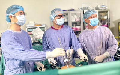 Suýt mất mạng vì vỡ thực quản sau uống rượu và nôn dữ dội