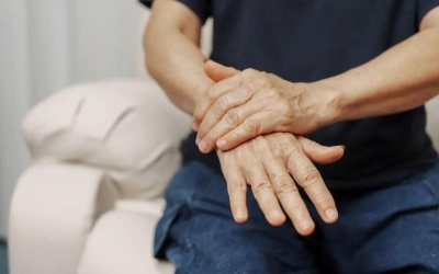 Run tay chân sau tai biến có hồi phục không?