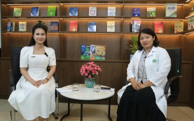  TỌA ĐÀM trực tuyến: Vượt qua cơn bão tiền mãn kinh, mãn kinh