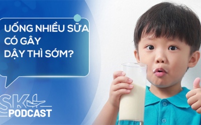 Podcast: Uống nhiều sữa có gây dậy thì sớm không?