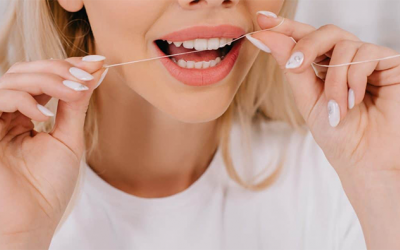 Những điều cần biết khi dùng chỉ nha khoa