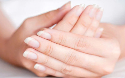 Cách hạn chế tổn thương móng tay, móng chân