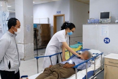 Bộ Y tế đề nghị tăng cường bảo vệ an toàn cho nhân viên y tế