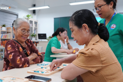 Xây dựng mô hình chăm sóc người cao tuổi để thích ứng già hóa dân số