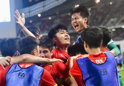 Thủ tướng gửi thư chúc mừng U22 Việt Nam và ĐT futsal nữ Việt Nam