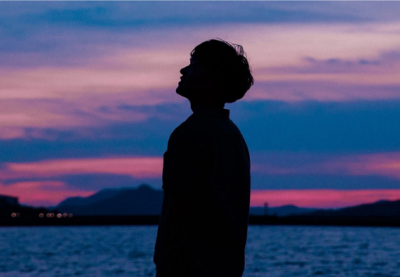 Vì sao bạn lại có cảm giác cô đơn, lạc lõng giữa mùa lễ?