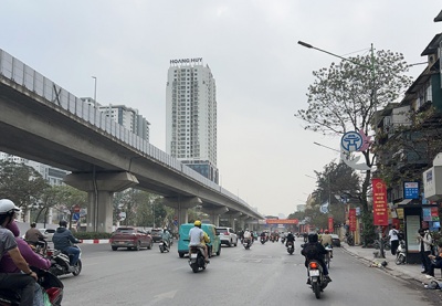 Cuối tuần miền Bắc trời nhiều mây, Nam Bộ nắng nóng