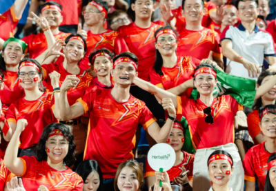 Fanzone Herbalife tiếp lửa tuyển Việt Nam đấu Malaysia