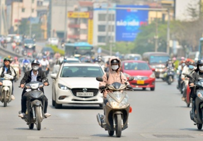 Nắng nóng gay gắt bao trùm khắp cả nước