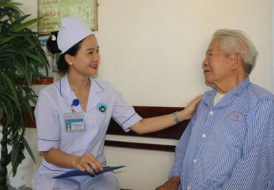 Điều dưỡng - Lực lượng nòng cốt trong chăm sóc người bệnh