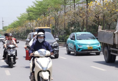 Nắng nóng bao trùm nhiều nơi trong ngày 13/5 