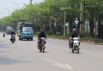 Cuối tuần, nắng nóng bao trùm cả nước 