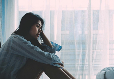 Lo âu: Vì sao càng né tránh càng dễ kiệt sức?