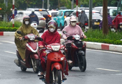 Trung Bộ và Nam Bộ mưa dông chiều tối