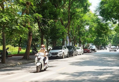 Cả nước ngày nắng nóng, đêm mưa vài nơi
