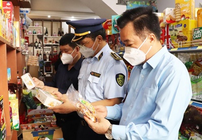 Phối hợp liên ngành kiểm soát thực phẩm giả và an toàn bếp ăn tập thể