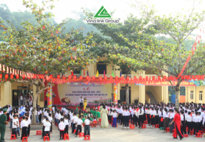 Vinalink Group đem niềm vui đến với học sinh nơi biên viễn ngày khai trường