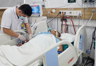 Bệnh viện Bạch Mai thông tin sức khỏe 7 nạn nhân ngộ độc khí clo