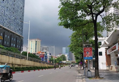 Nhiều nơi ở Trung Bộ và Nam Bộ mưa lớn trong đêm