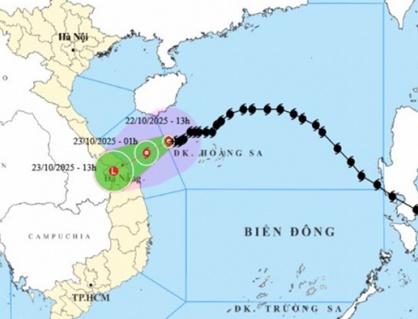 Bắc Bộ trời lạnh, Trung Bộ mưa to do bão số 12