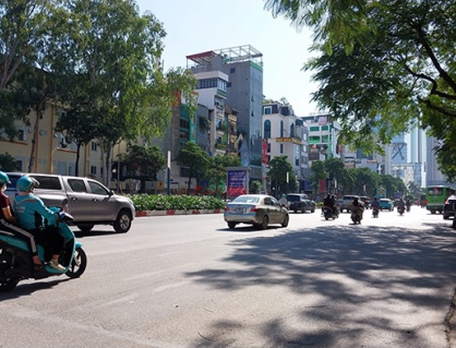 Bắc Bộ ô nhiễm không khí, áp thấp nhiệt đới gây nguy hiểm trên biển   