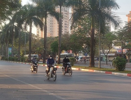 Bắc Bộ hửng nắng, Trung Bộ mưa rào rải rác