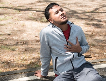 Đi bộ 50m đã đau thắt ngực: Thận trọng với bệnh thiếu máu cơ tim