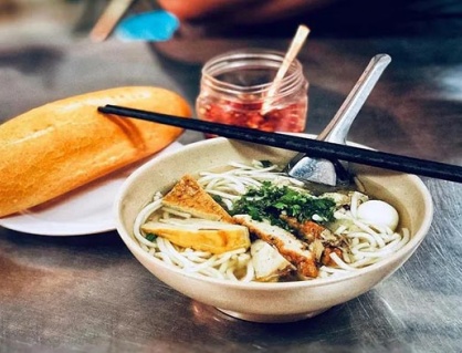 Thời điểm ăn sáng an toàn cho người mỡ máu cao